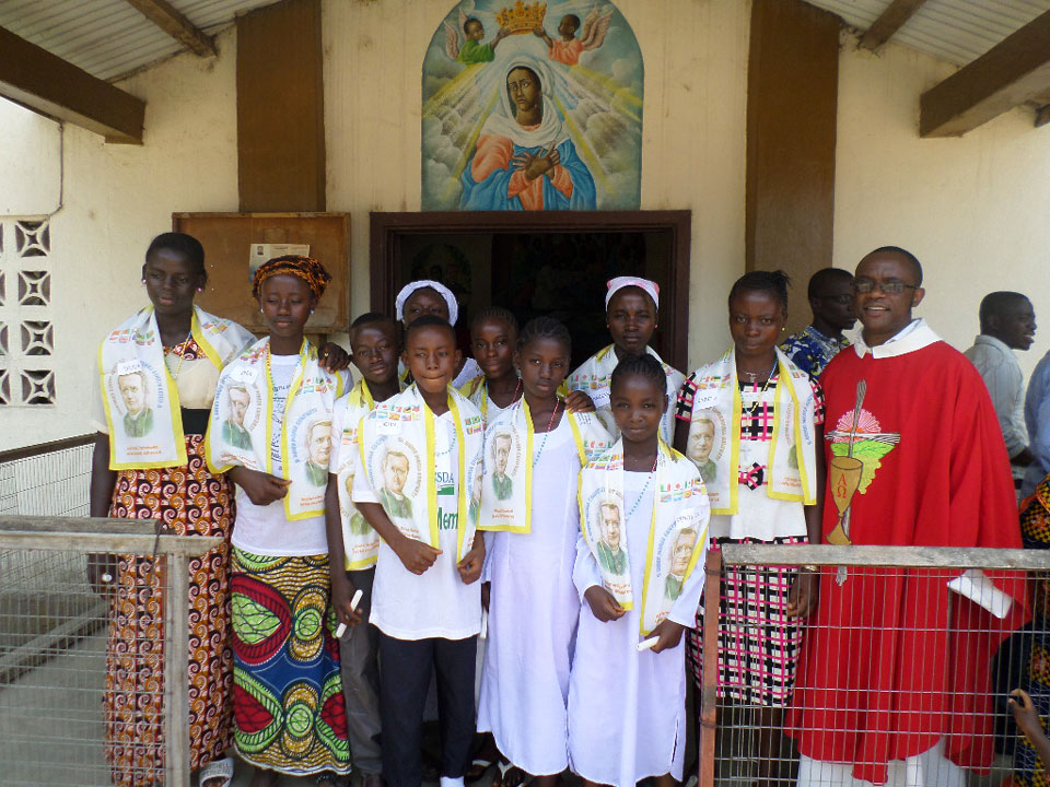 Une célébration interreligieuse du baptême